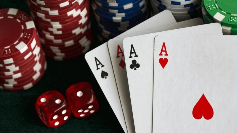 Cách chơi bài poker: Cách phân loại các lá bài