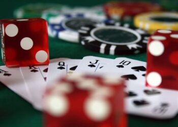 Tài xỉu là sao? Phân tích quy tắc và cách đặt cược.